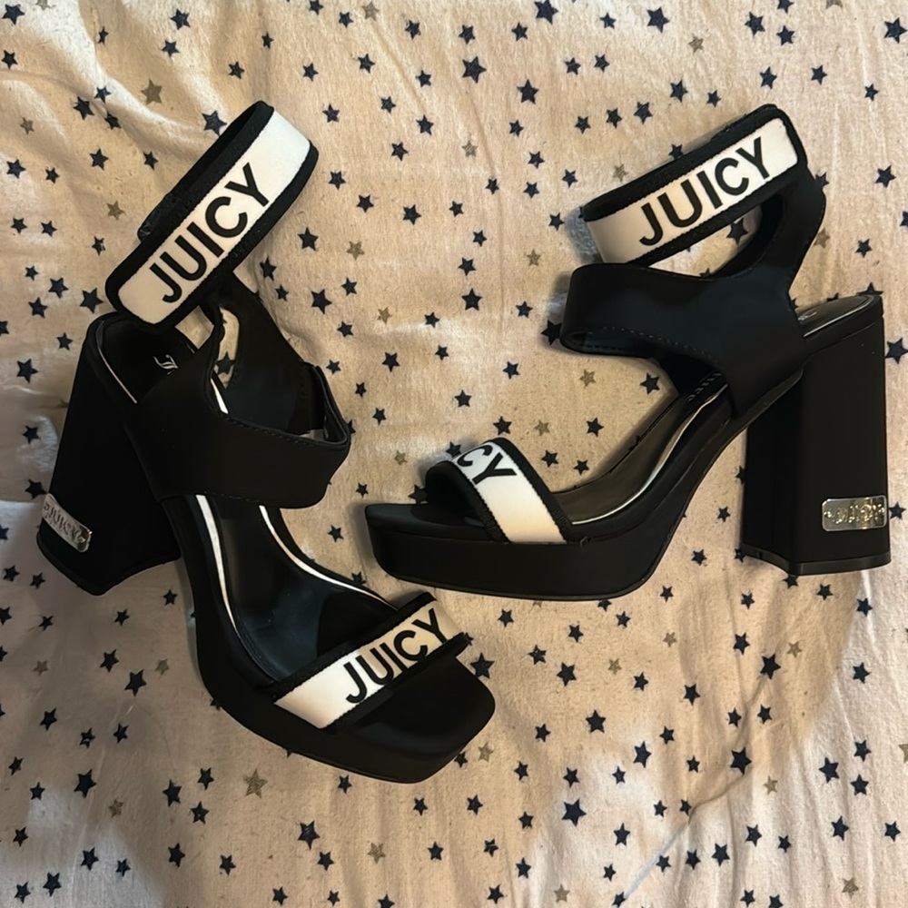 Juicy Couture high heel black white 6M